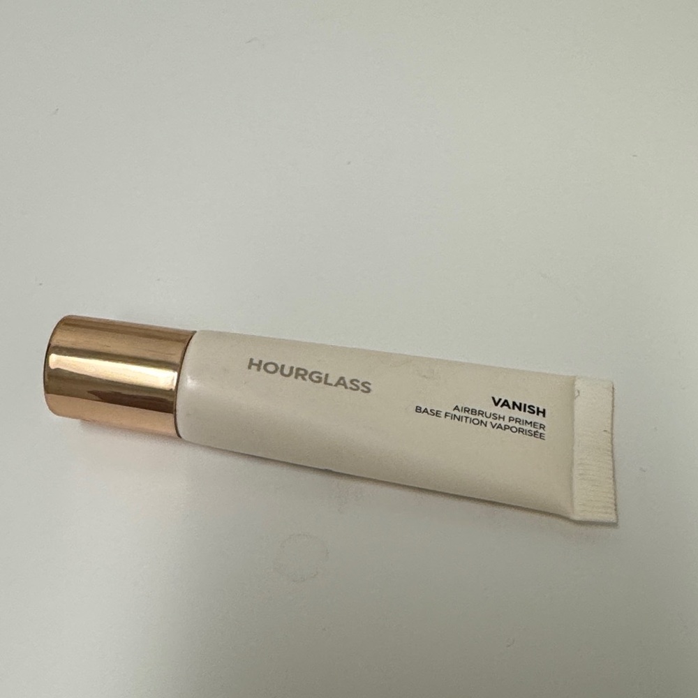 Hourglass Vanish Airbrush Primer - Gold Cap, White Tube
